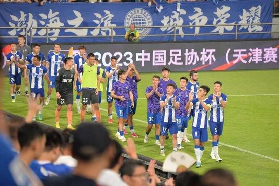 这一少年冒险题材海盗小说已经多次被搬上银幕，但此次由怪才导演盖·里奇演绎，定将与以往都不相同。